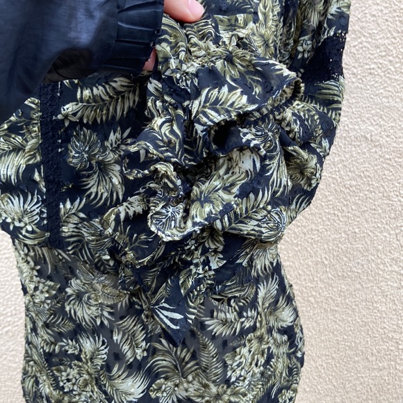 Zara Raised Velvet Sheer Crochet Bishop Sleeve Peasant Blouse Peek-a-Boo Yoke - Picture 5 of 9